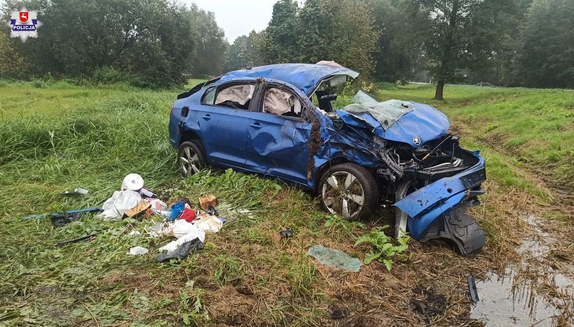 Tragiczny wypadek w Pobołowicach. Kierowca zginął zakleszczony w aucie [ZDJĘCIA]
