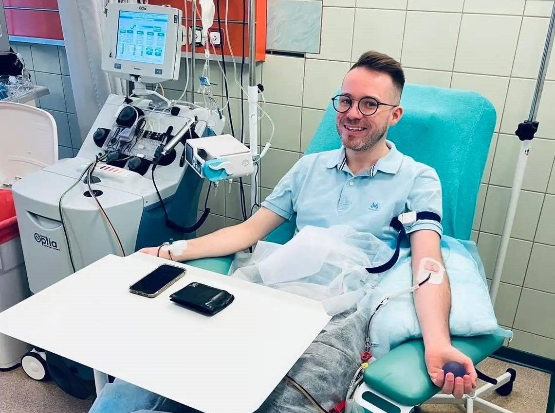 Lek. med. Piotr Pawłowski znalazł swojego genetycznego bliźniaka i uratował mu życie.