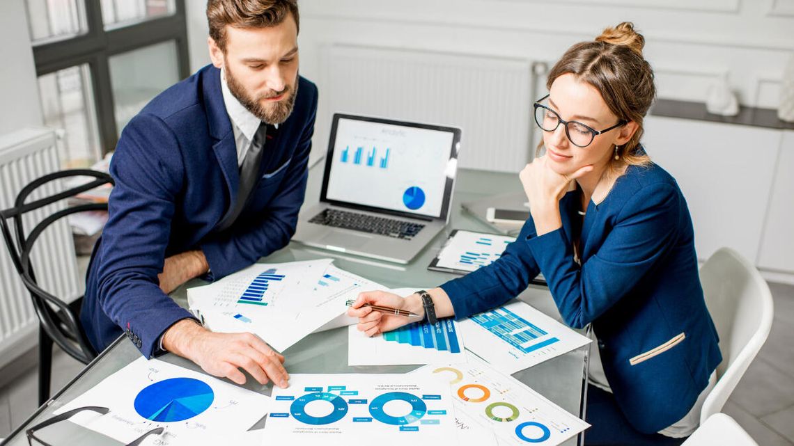 Tyle zarabia się w NFZ. Dyrektorzy windują średnią