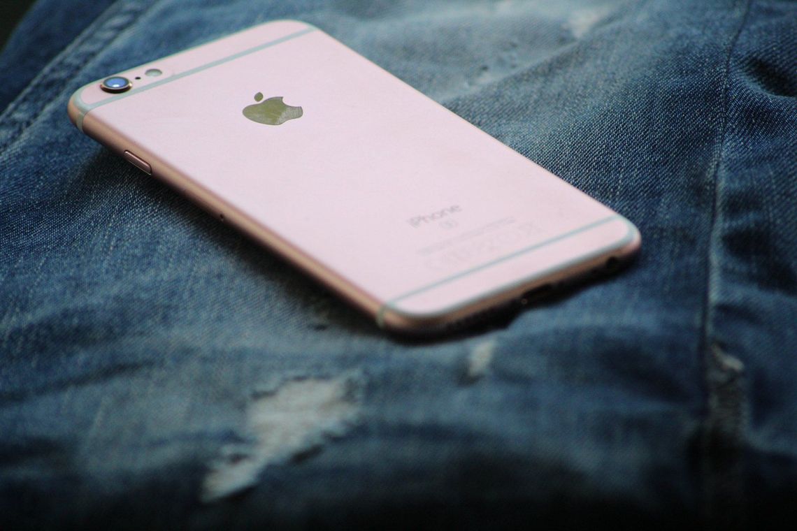 Używany iPhone 6S vs. iPhone 6 - który model wybrać?