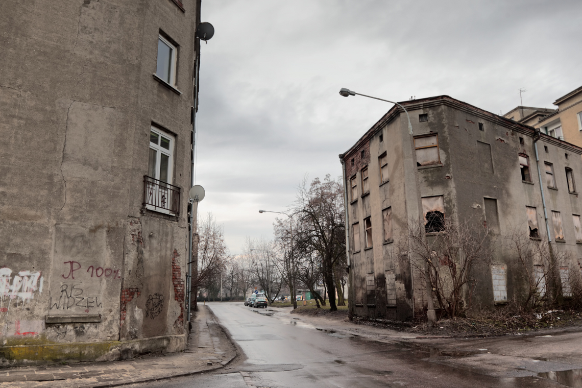 Wielu Polaków wciąż żyje w mieszkaniach bez wody i ubikacji