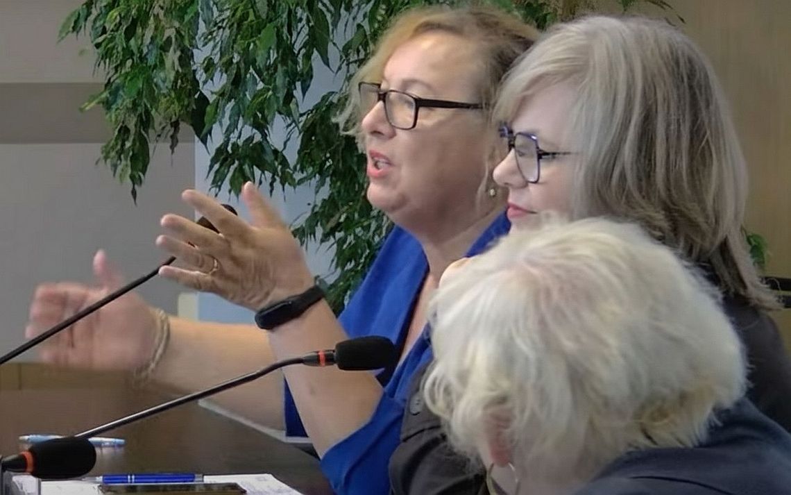 Włodawa. Na budowę 50 metrów chodnika czekają od lat