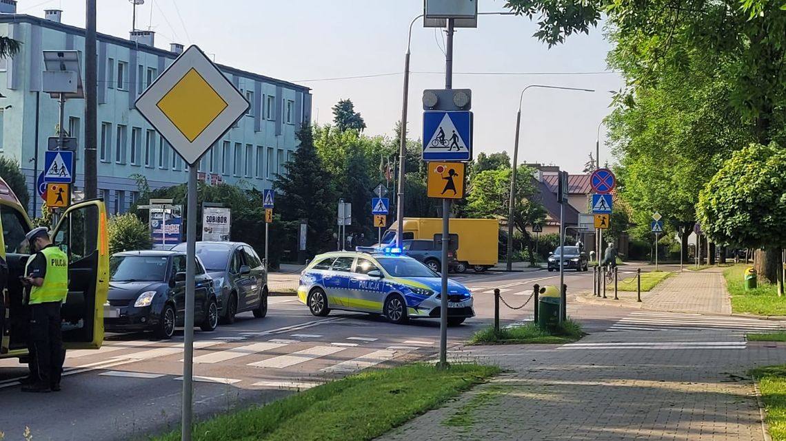 Włodawa. Potrąciła 15-latkę na przejeździe rowerowym. Dziewczyna trafiła do szpitala