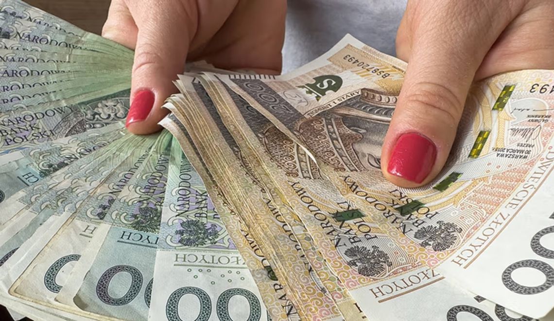 Włodawa. Zostawił klucze w zamku. Złodzieje weszli jak do swego. Z kasy zniknęły pieniądze Włodawa. Zostawił klucze w zamku. Złodzieje weszli jak do swego. Z kasy zniknęły pieniądze