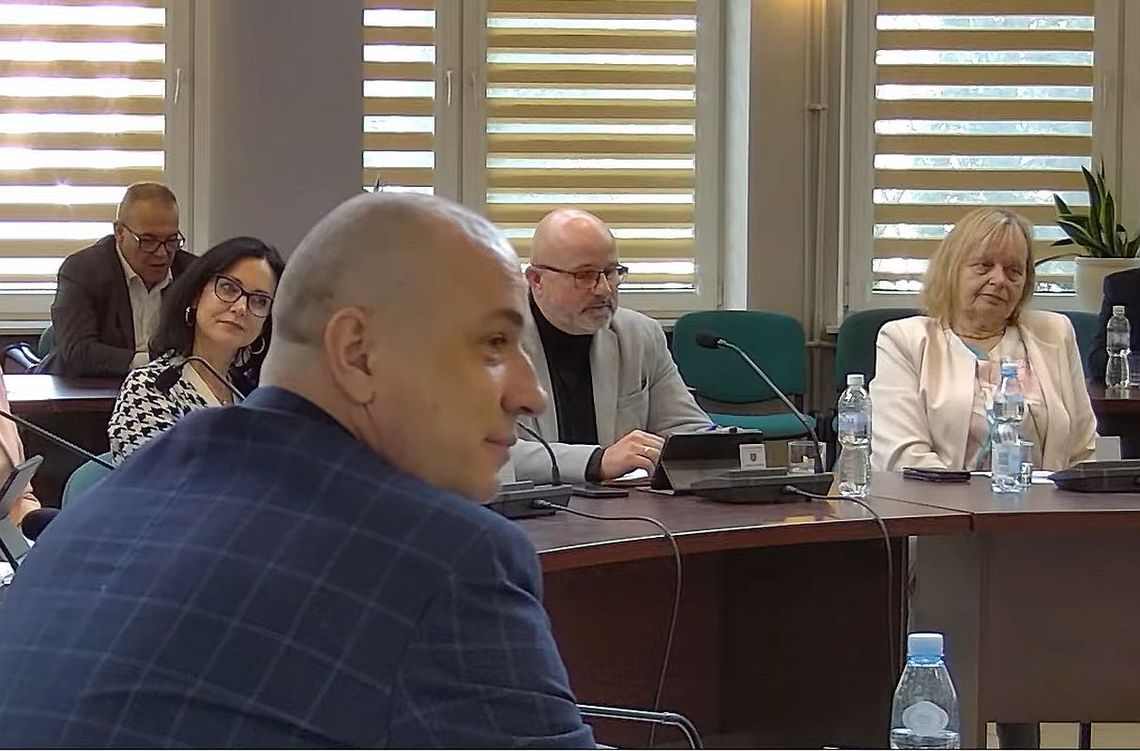 kadr z sesji rady miejskiej we włodawie