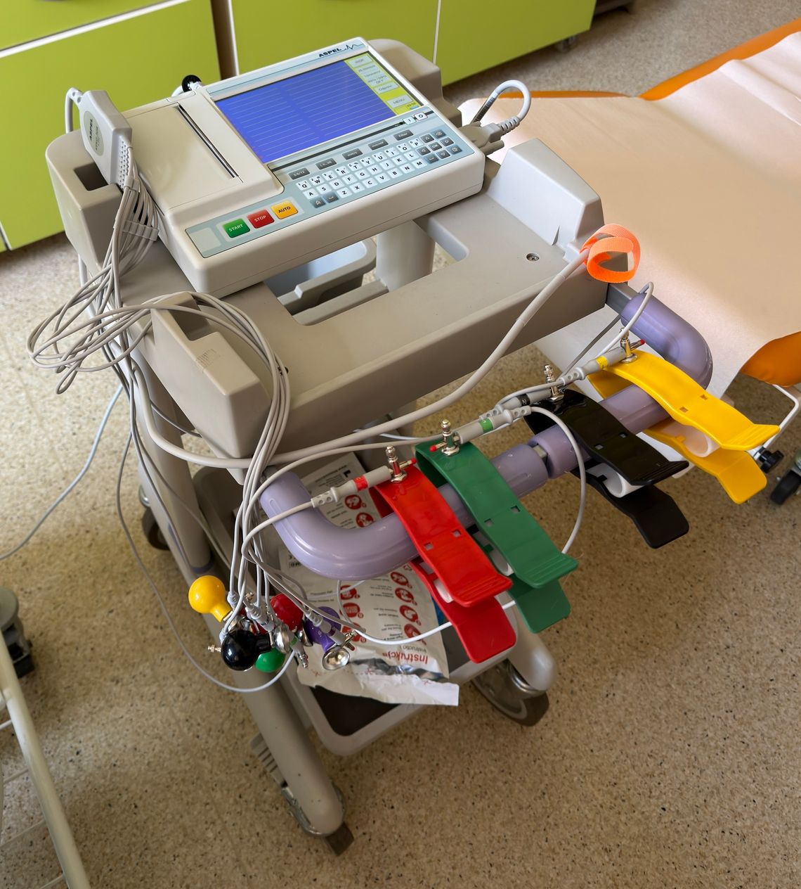 Włodawski szpital ma dwa nowe aparaty EKG Włodawski szpital ma dwa nowe aparaty EKG