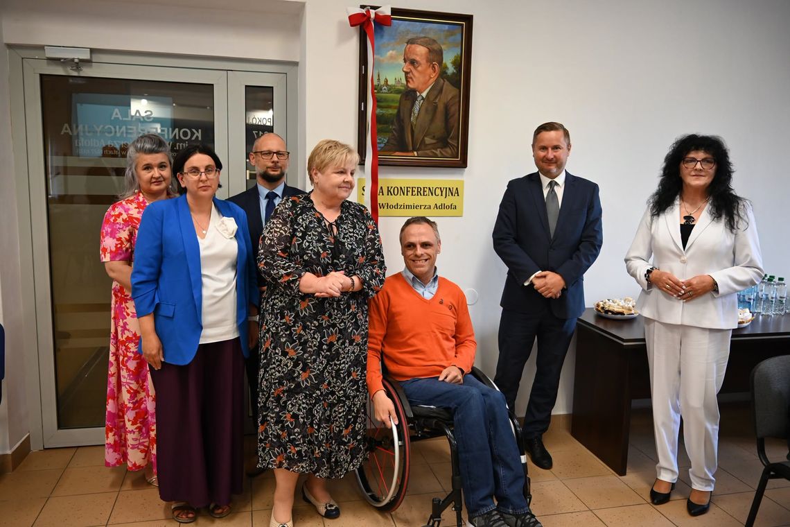 Włodzimierz Adlof patronem sali konferencyjnej włodawskiego starostwa