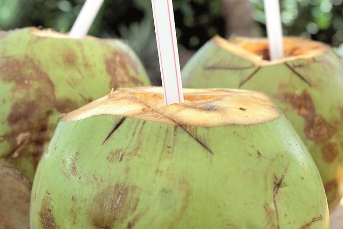 Woda kokosowa – antidotum na stres i skołatane nerwy