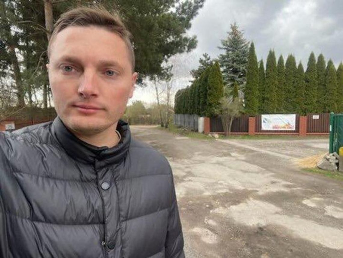 Chełm. Radny Wójcik interweniuje w sprawach osiedlowych. Będą ławki, naprawy i odnowione przejście