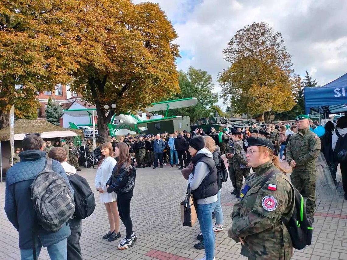 Wojskowe Dni Otwarte w chełmskiej PANS przyciągnęły zainteresowanych [ZDJĘCIA+FILMY]