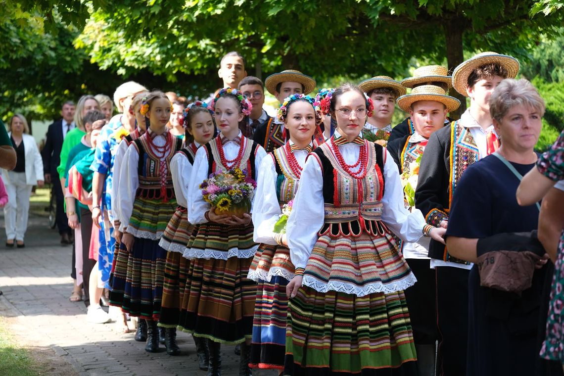 Wyjątkowo udane Dożynki Powiatu Chełmskiego 2025. Podziękowania za plony i dobra zabawa. Zobaczcie zdjęcia i filmy