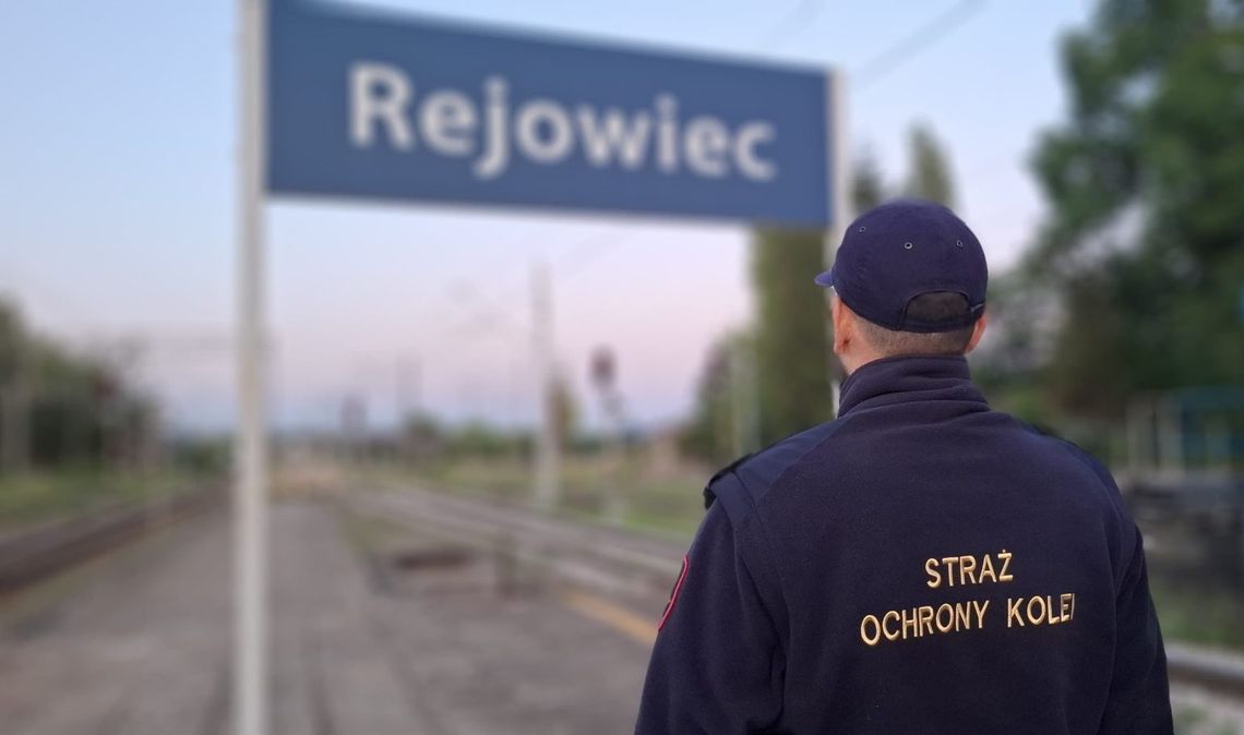 Wyziębiony 77-latek uwięziony w bagnie. Uratowali go funkcjonariusze SOK z Chełma Wyziębiony 77-latek uwięziony w bagnie. Uratowali go funkcjonariusze SOK z Chełma