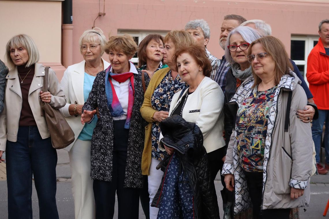 XI Zjazd Czarniecczyków w I LO w Chełmie i obchody 110-lecia istnienia szkoły. Zobacz zdjęcia i filmy XI Zjazd Czarniecczyków w I LO w Chełmie i obchody 110-lecia istnienia szkoły. Zobacz zdjęcia i filmy