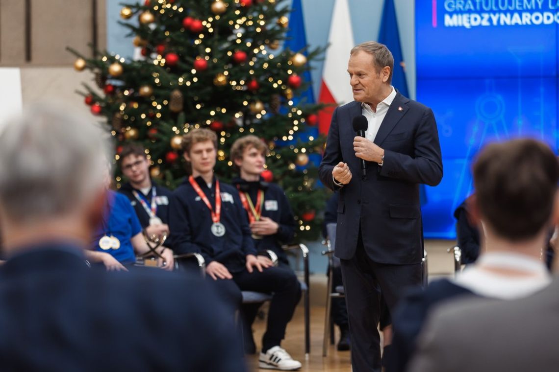 Za Tuska jest lepiej? Tak Polacy oceniają rok jego władzy [SONDAŻ]