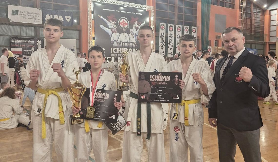 Zaczynają rok od podium