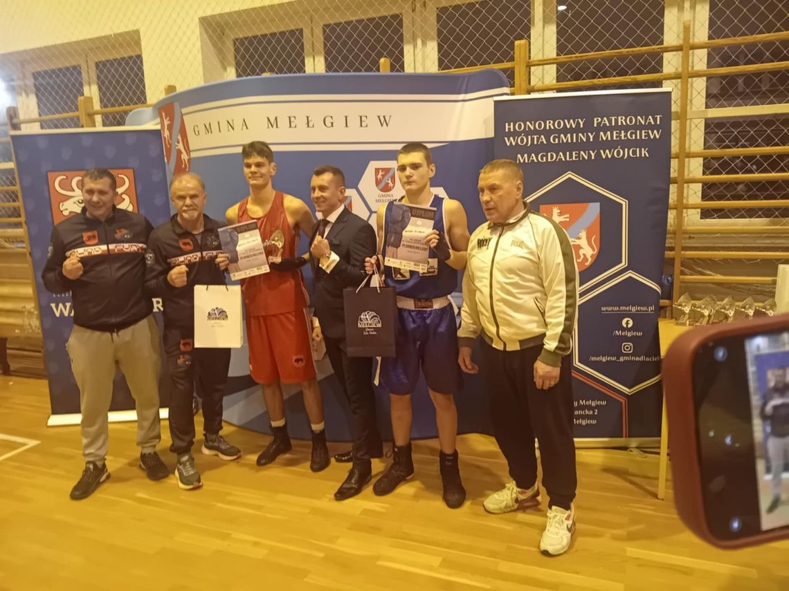 Zainaugurowali sezon medalem