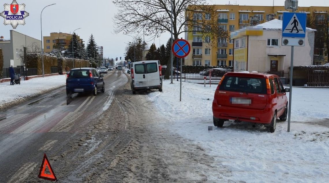 Nie chciała uderzyć w samochód. Zjechała na chodnik i potrąciła pieszą