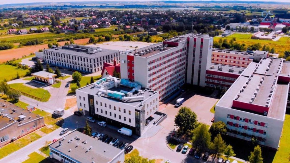 Zamość: W szpitalu urwała się winda. Spadła na parter z pracownikiem w środku