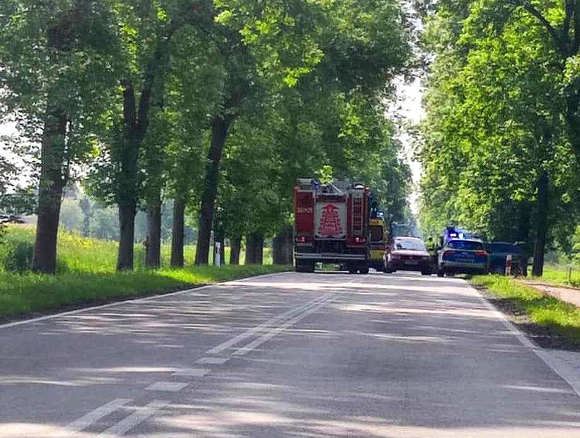 Zderzenie motocyklisty z rowerzystą w Natalinie. Dwie osoby w szpitalu