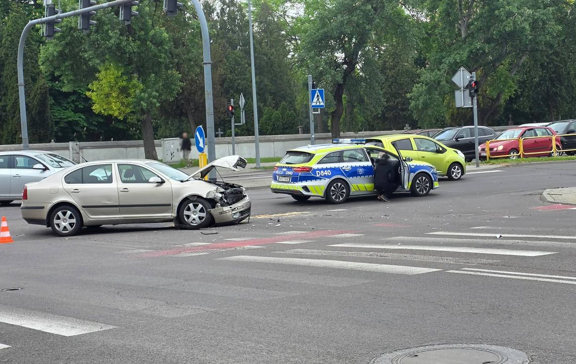 Zderzenie na skrzyżowaniu Lwowskiej i Żołnierzy I Armii Wojska Polskiego w Chełmie Zderzenie na skrzyżowaniu Lwowskiej i Żołnierzy I Armii Wojska Polskiego w Chełmie