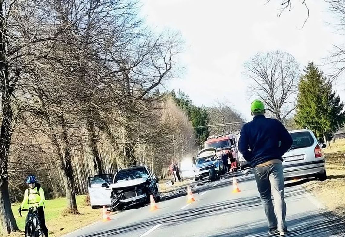 Lubelskie. Zderzenie osobówki z motocyklem. Nie żyje motocyklista Lubelskie. Zderzenie osobówki z motocyklem. Nie żyje motocyklista