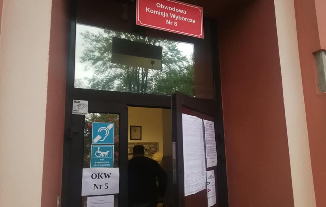 Znaczny wzrost frekwencji. Mieszkańcy powiatu chełmskiego usiłują dogonić województwo i Polskę