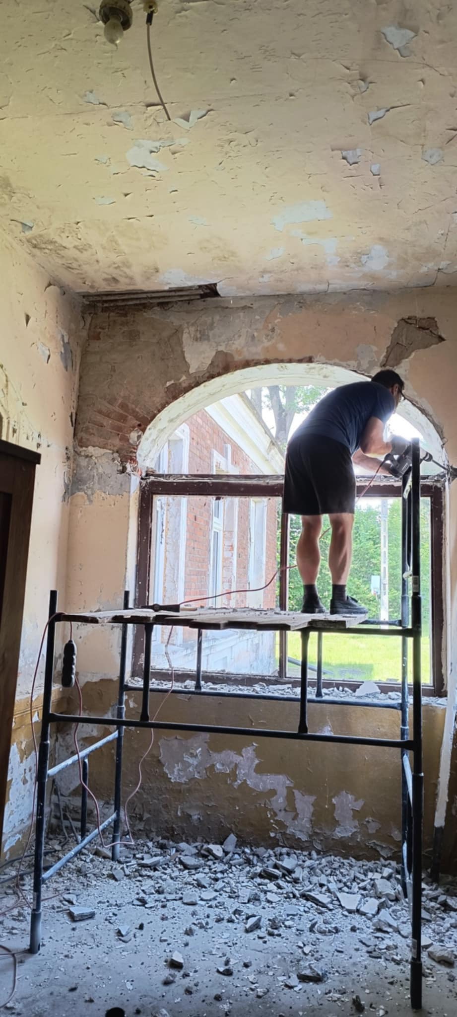 Remonty i Wykończenia Wnętrz | Elektryka | Elewacje | Docieplenia