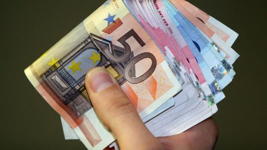 Kredyty i inwestycje prywatne od 6.000 do 80 500 000 zl / EURO