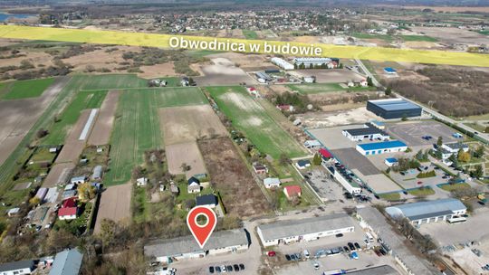 Magazyn z mroźnią i chłodnią ; zaplecze socjalne