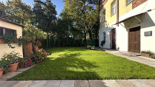 Mieszkanie z ogródkiem na parterze 59m2