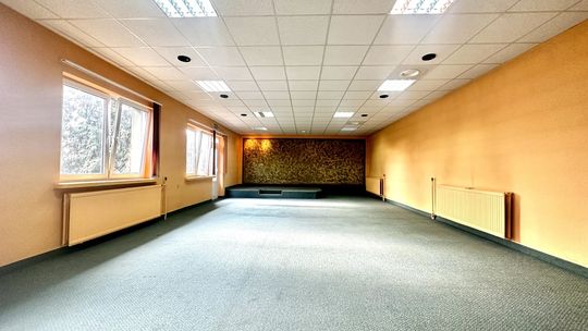 Na wynajem budynek z dużym parkingiem ul. Bociania Na wynajem budynek z dużym parkingiem ul. Bociania