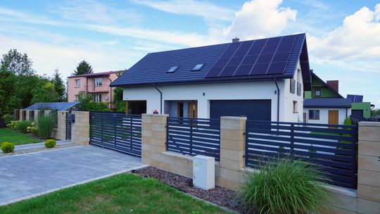 Nowoczesny dom 200 m² z garażem | Pokrówka