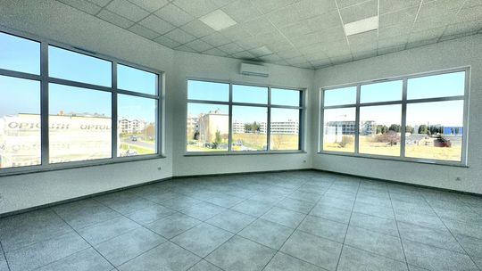 Nowoczesny lokal biurowy z przeszkleniami, 68,8m2! Nowoczesny lokal biurowy z przeszkleniami, 68,8m2!