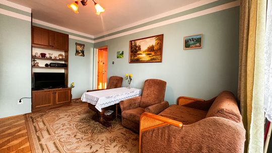 Przestronna kawalerka na 1 piętrze- os. Zachód!