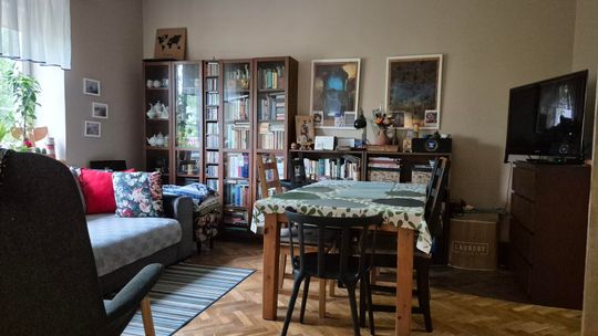 Sprzedam mieszkanie w kamienicy