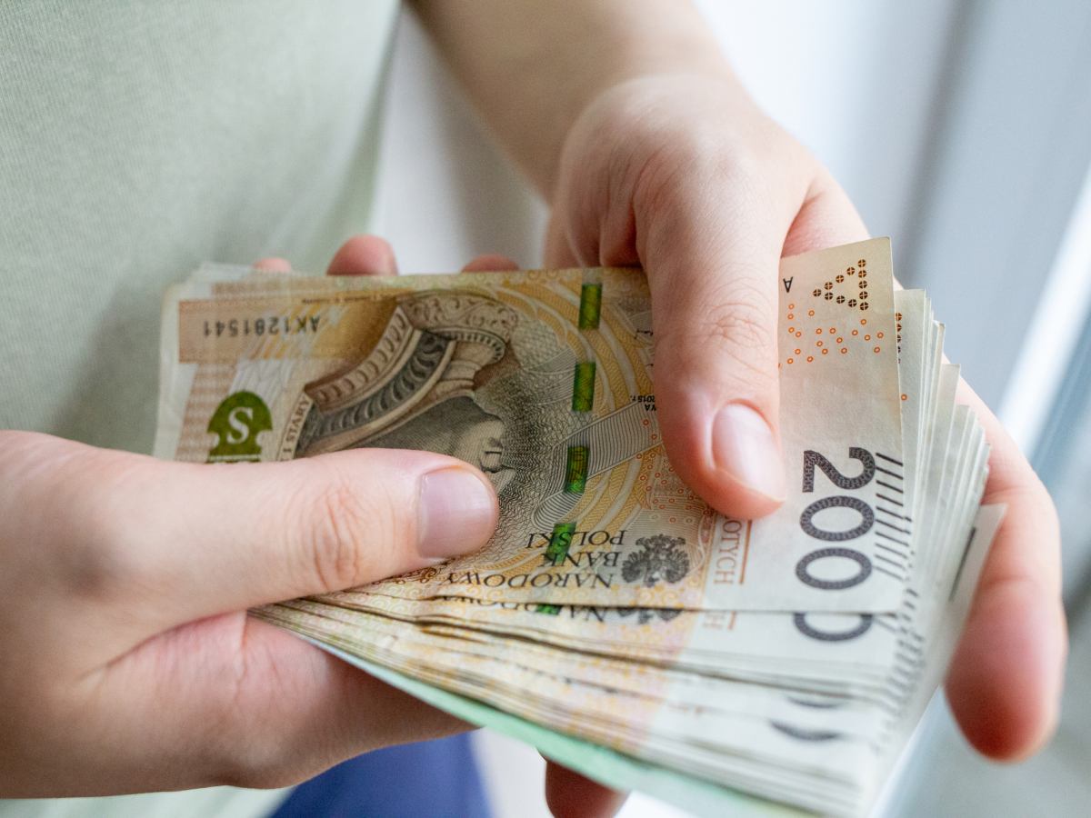 Wyjątkowa pomoc finansowa / calej Polski