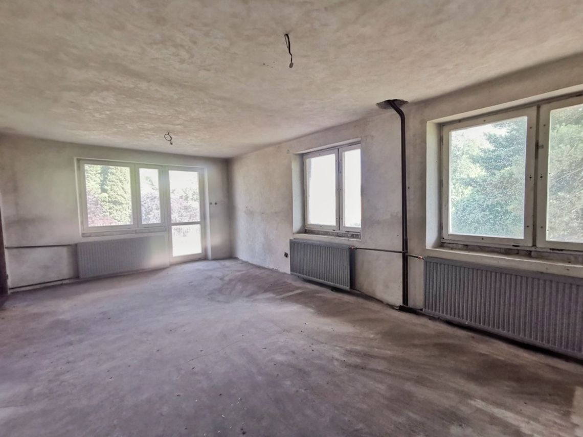 Dom 110m2 ze stawem w Pokrówce