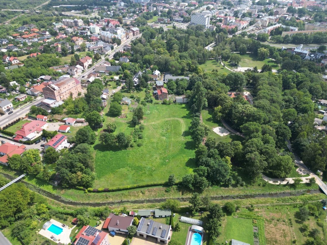 Działka budowlana 1 hektar w centrum Chełma-