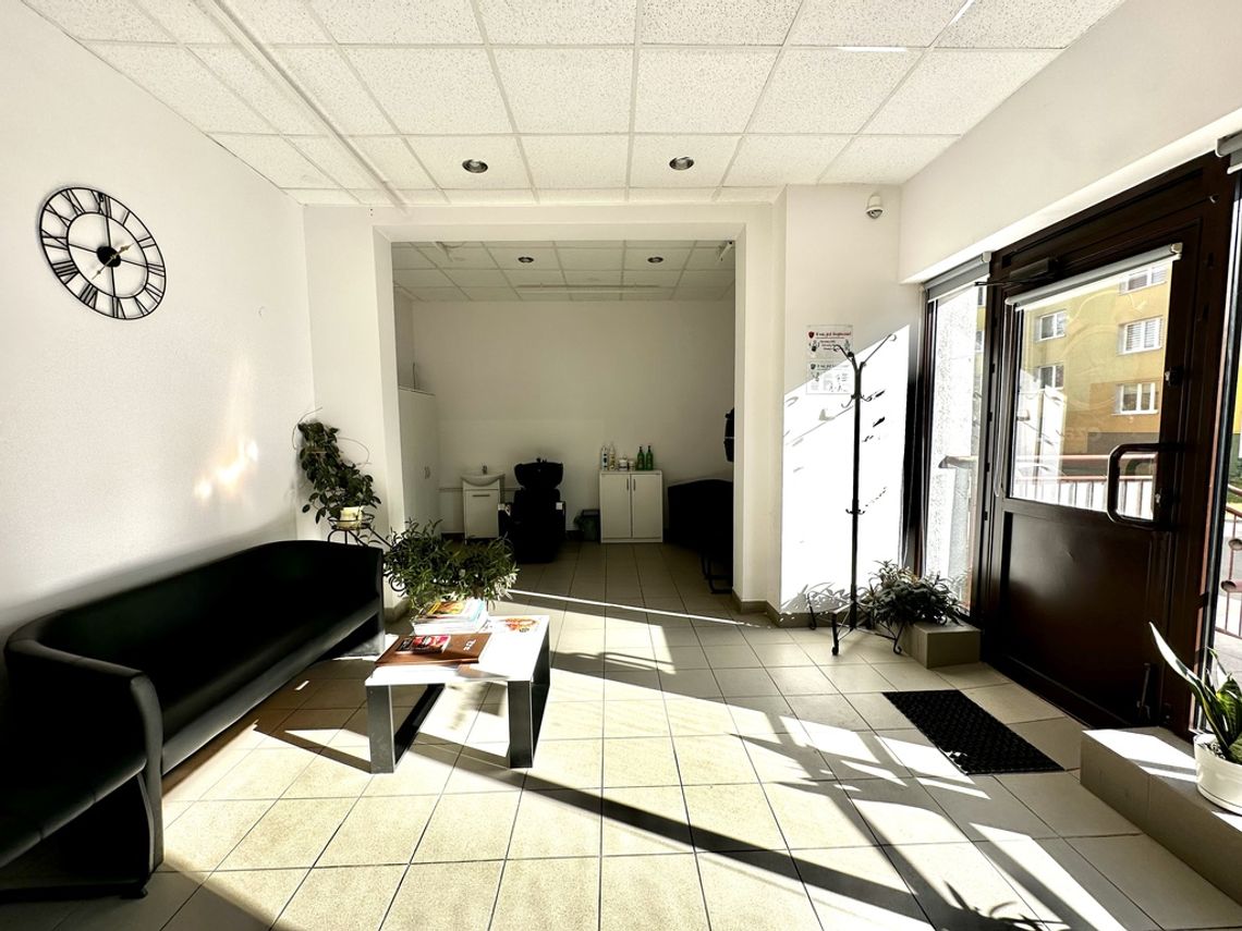 Lokal na parterze 74,45 m2 przy ul. Zachodniej