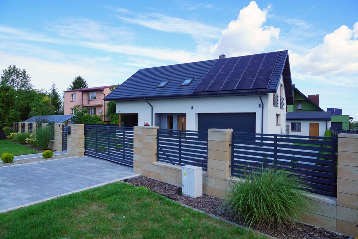 Nowoczesny dom 200 m² z garażem | Pokrówka