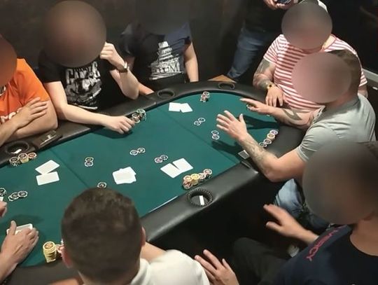 Skarbówka rozbiła nielegalny turniej pokera w Chełmie