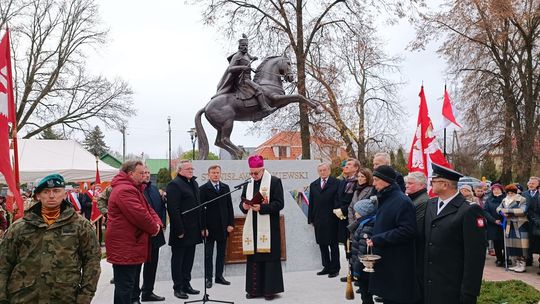 Odsłonięcie pomnika hetmana Stanisława Żółkiewskiego w Żółkiewce