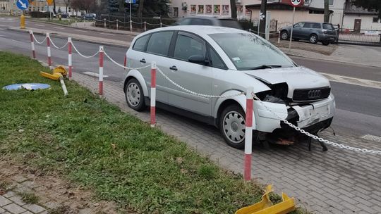 Krasnystaw. Poważna stłuczka na Rejowieckiej. Auta odjechały lawetą.