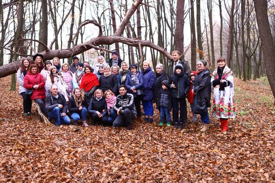 Członkinie KGW z powiatu krasnostawskiego czerpią z lasu całymi garściami