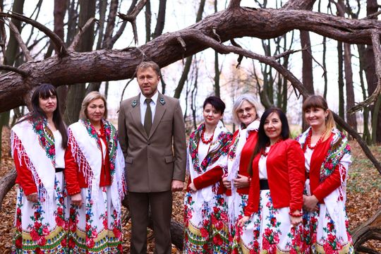 Członkinie KGW z powiatu krasnostawskiego czerpią z lasu całymi garściami