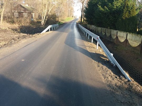 Gm. Łopiennik Górny. Prawie 4 km długo wyczekiwanego asfaltu.