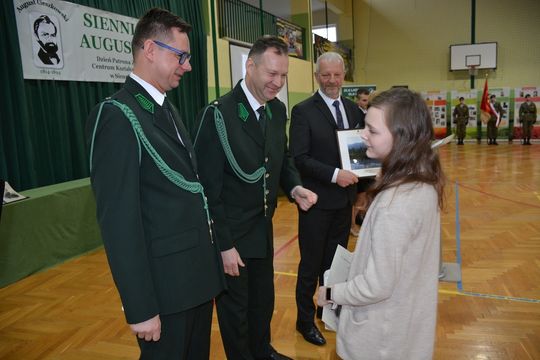 Gmina Siennica Różana. Przez zdjęcia do rekrutacji