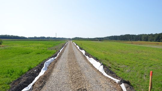 Przebudowa drogi w gminie Żmudź