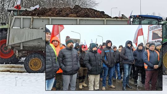 Dorohusk. Trwa protest rolników. Przywieźli ze sobą gnojówkę. Mają lać i rozrzucać wieczorem