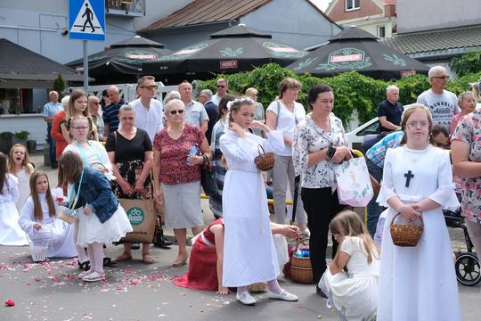 Chełm. Boże Ciało 2024. Procesja przeszła ulicami miasta [GALERIA ZDJĘĆ]